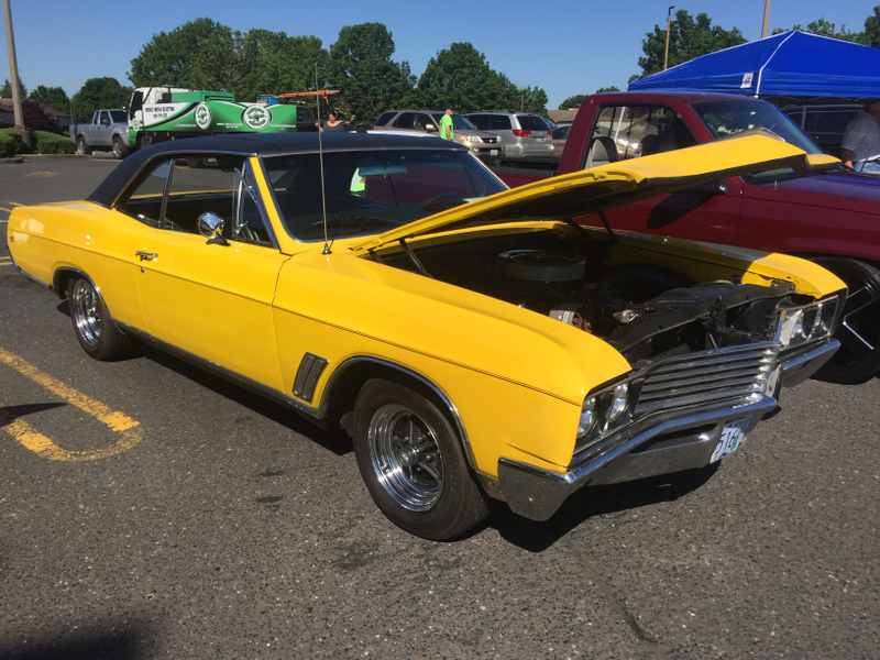 Illustration for article titled Columbia River Camaro Club - First outdoor car show of the summer.